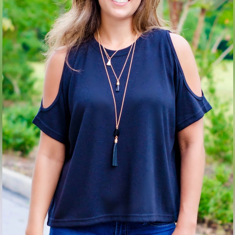 NWT - MinkPink Hot Cold Top